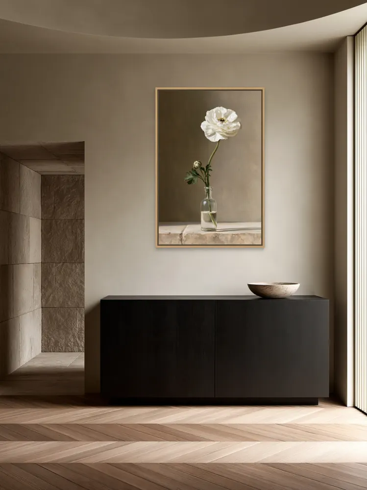 Sandstone city-apartment vestibule